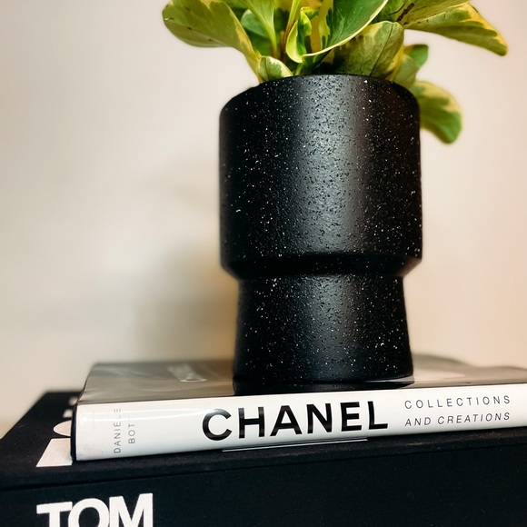 Ceramic Stone Planter Pot - Picture 3 of 3